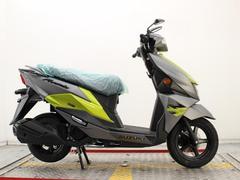 スズキ　アヴェニス１２５　最新　日本仕様正規モデル　新車