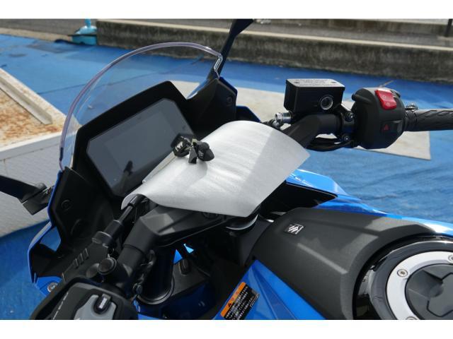 スズキ GSX－8R トリトンブルーメタリック 双方向クイック