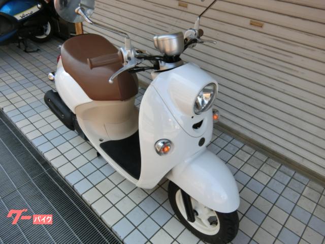 ヤマハ ビーノ 水冷４サイクルエンジン インジェクションモデル ホワイト｜ＭＯＴＯ ＢＡＣＫＳ（モトバックス）豊中店｜新車・中古バイクなら【グーバイク】