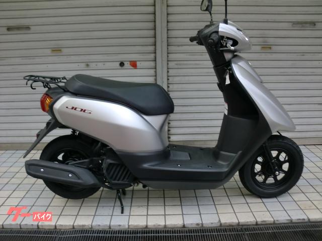 ＪＯＧ　２０１８年モデル　水冷４サイクルエンジン　マットアルタイルシルバーメタリック