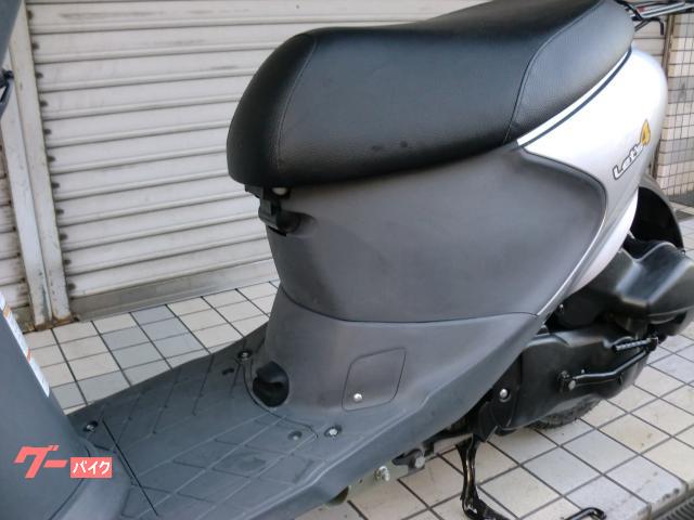 スズキ レッツ4 空冷4サイクルエンジン シルバー CA45A タイヤ