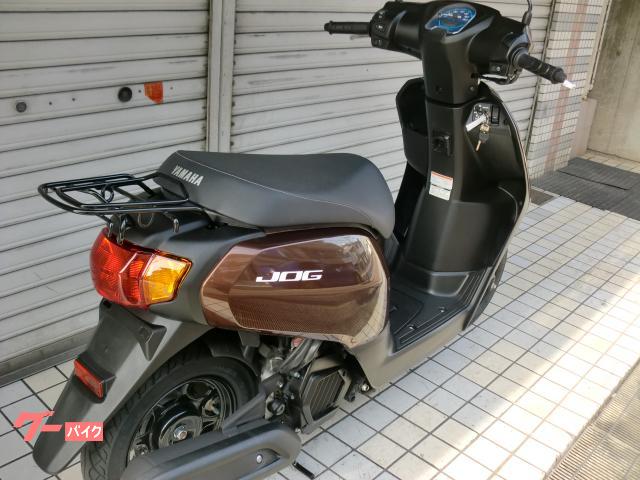 ヤマハ JOG 水冷4サイクルエンジン AY01 マホガニーブラウン
