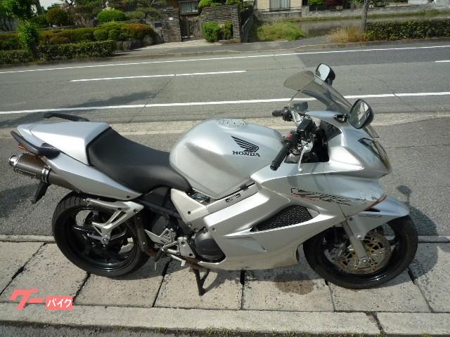 ホンダ ＶＦＲ８００ 逆車 ＴＳＲサイレンサー スペアーキー有｜バイク