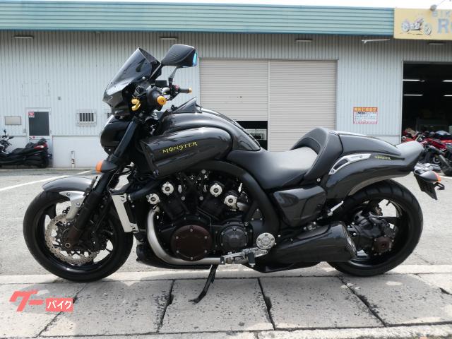 黒いバイク用カウル　VMAX1700 黒いバイク用カウル VMAX1700 黒いバイク用カウル VMAX1700
