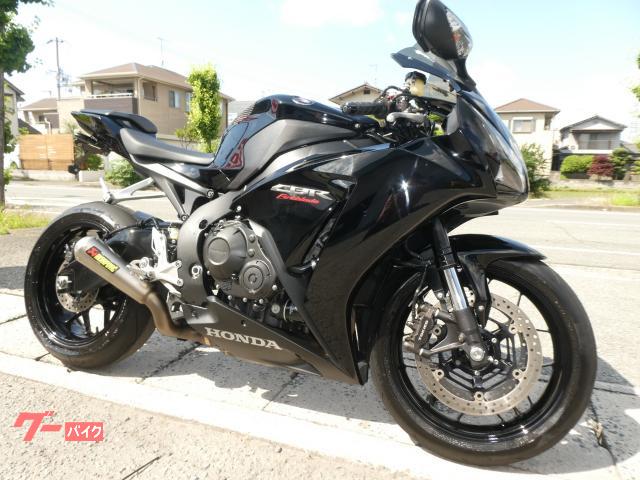ＣＢＲ１０００ＲＲ　ＳＣ５９後期型　逆車　アクラボサイレンサー　メーター内ギヤシフトインジケーター表示車　社外スクリーン