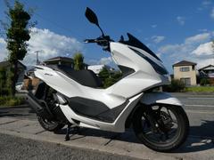 ホンダ　ＰＣＸ　ＪＫ０５型　令和３年モデル　グリップヒーター　マルチバー　スマホホルダー　スペアーリモコン　メカニカルキー２個　取説有