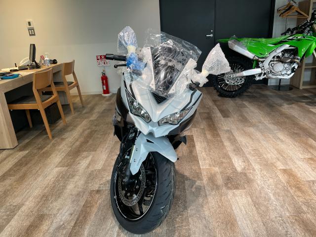カワサキ Ninja ZX－4R SE｜（株）八尾カワサキ 本店