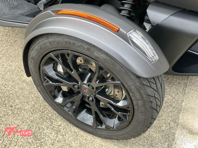 BRP can-am SPYDER RT LIMITED 2023 — миниатюра 4
