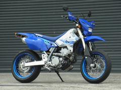 スズキ　ＤＲ−Ｚ４００ＳＭ　２００７年モデル　スーパーローダウン仕様　ＤＥＬＴＡフルエキ　フェンダーレス