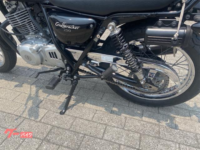 スズキ グラストラッカー インジェクションエンジン ノーマル仕様｜(株
