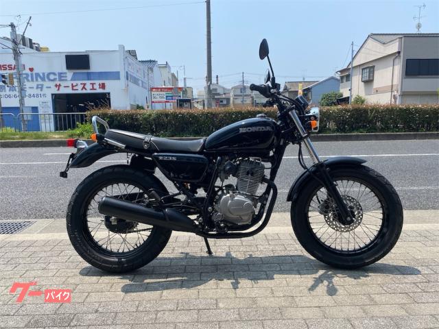 ＣＢ２２３Ｓ　ノーマル仕様　フルブラックカラー　タンデムバー付