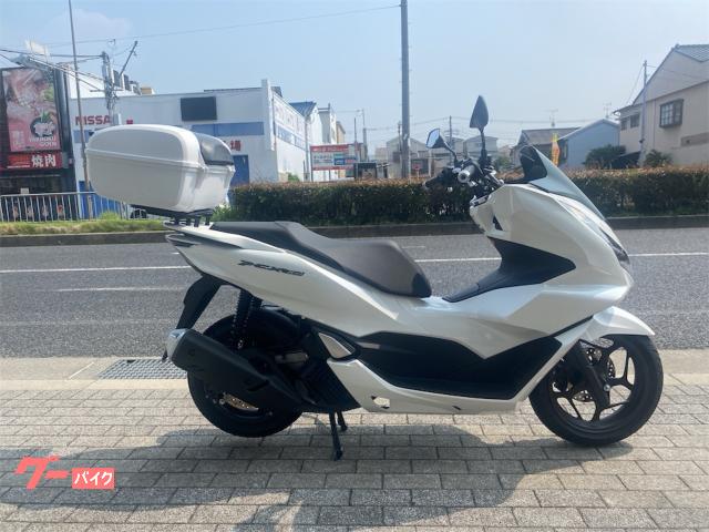 ＰＣＸ１６０　ＫＦ４７型　スマートキー仕様　　ワンオーナー車　リアボックス付