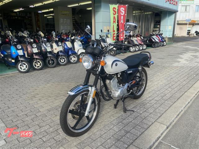ヤマハ YB125SP シフトインジケーター標準装備 タンデムバー付