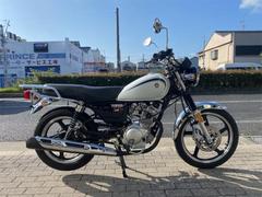 ヤマハ　ＹＢ１２５ＳＰ　ノーマル仕様　シフトインジケーター　リアキャリア標準装備　前後タイヤ新品