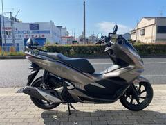 ホンダ　ＰＣＸ１５０　ＫＦ３０型　スマートキー仕様　　ＥＴＣ車載器　リアバックレスト　前後タイヤ新品　スマートキー２個有