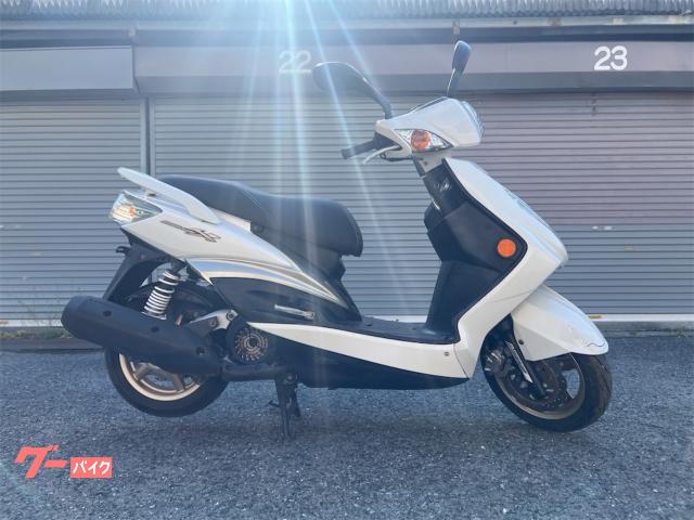 軽整備済‼️シグナスx 白　オイル新品　プラグ新品　配送可能　現車確認可能 ヤマハ シグナスX 2型 インジェクションモデル 台湾仕様 バッテリー