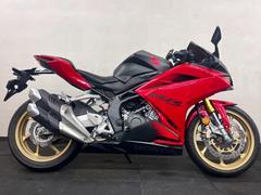 ホンダ　ＣＢＲ２５０ＲＲ　スクリーン・レーシングスライダー・マルチバー・ワイヤレス充電式スマホホルダー・ＵＳＢソケット