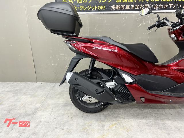 低価格で大人気の バイク王通販サービスPCX160 ABS2021年モデルのワンオーナー車両 ホンダ純正ロングスクリーン リアボックス装備 