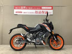 ＫＴＭ　１２５デューク　ＡＢＳ　２０１９年モデル　ヘルメットホルダー装備　スペアキーあり