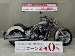 ホンダ　ＶＴ１３００ＣＲ　２０１１年モデル　ロングスクリーン装備