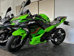 カワサキ　Ｎｉｎｊａ　２５０　ＫＲＴエディション　２０２３モデル