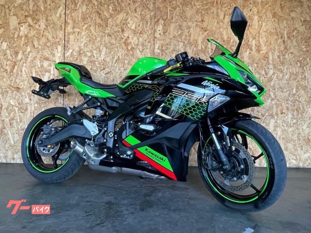 カワサキ Ninja ZX－25R クイックシフター装備 ETC