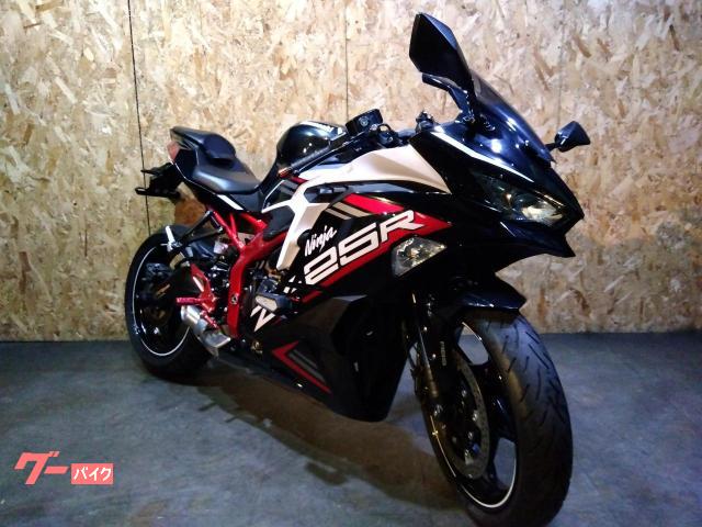 カワサキ Ninja ZX－25R SE クイックシフター搭載 ETC