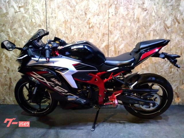 カワサキ Ninja ZX－25R SE クイックシフター搭載 ETC