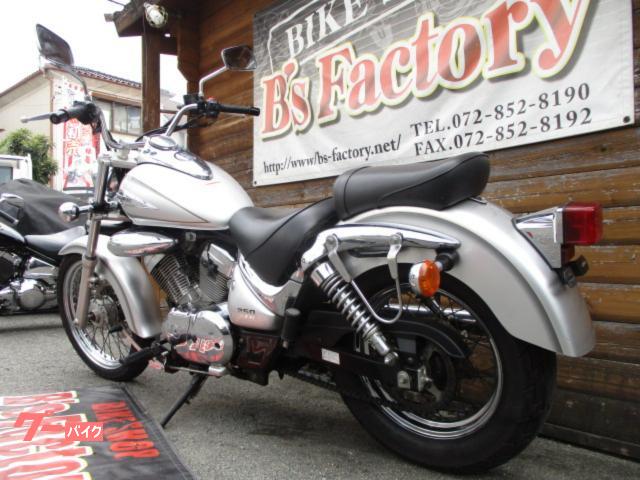 スズキ イントルーダーLC250 K1モデル サドルバッグサポート