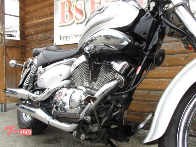 スズキ　イントルーダー250LC 配送可能　支払いは現金or振り込みも可能 スズキ イントルーダーLC250 K1モデル サドルバッグサポート