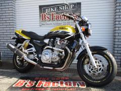 ヤマハ　ＸＪＲ１３００　ＯＶＥＲカーボンサイレンサー　ＥＡＲＬＳオイルクーラー　スタビライザー　カスタム多数