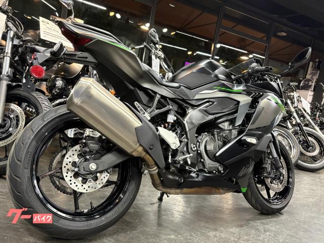 ★売却済み カワサキ Ninja ZX－4R SE メタリックフラットスパーク
