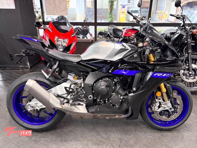 ＹＺＦ−Ｒ１Ｍ　フェンダーレス　オーリンズ電子制御サスペンション　車検２年付