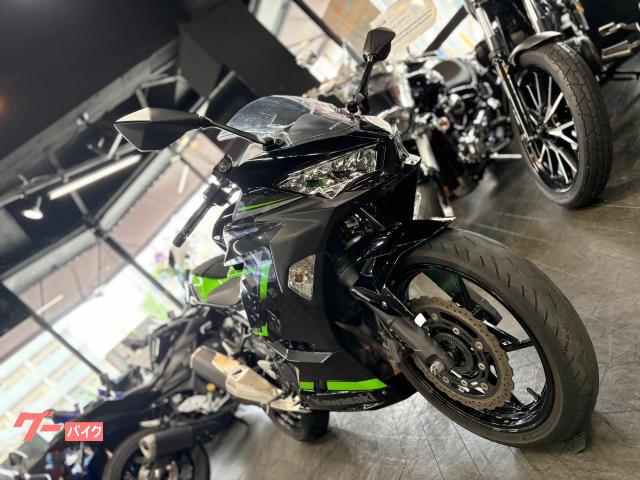 カワサキ Ninja 400 ブラック／グリーン ノーマル車両 車検2