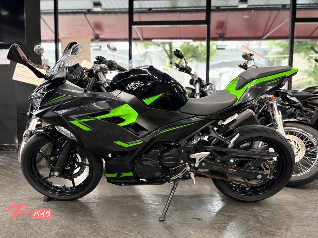 カワサキ Ninja 400 ブラック／グリーン ノーマル車両 車検2