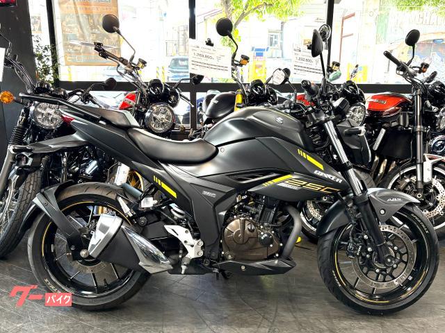 ＧＩＸＸＥＲ　２５０　マットブラック　純正スペアキー付属　リアキャリア