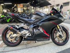 ホンダ　ＣＢＲ２５０ＲＲ　ＡＫＲＡＰＯＶＩＣフルエキ　社外スクリーン　フェンダーレスキット