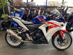 ホンダ　ＣＢＲ２５０Ｒ　トリコロールカラー　ヨシムラマフラー　マルチバー　アジャスタブルレバー