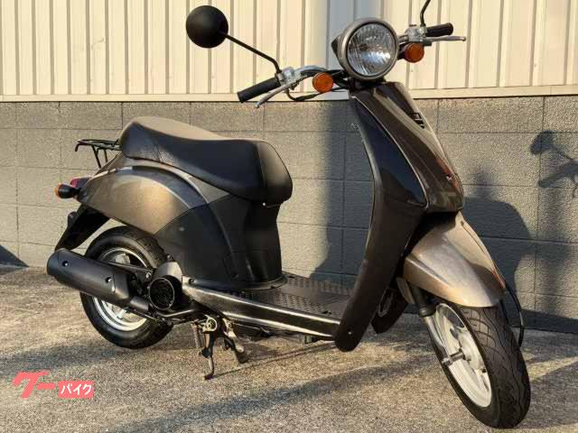 トゥデイ　ＡＦ６１　バッテリー新品　Ｖベルト新品　クラッチ新品　ボディー新品　シート新品　グリップ新品　ミラー新品