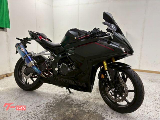 ＣＢＲ２５０ＲＲ　ＢＥＥＴフルエキマフラー　バックステップ　可変レバー　マルチバー　クイックシフター