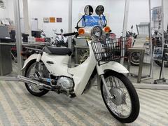 ホンダ　スーパーカブ１１０　ショートスクリーン　フロントバスケット付　スポークホイール　フューエルインジェクション