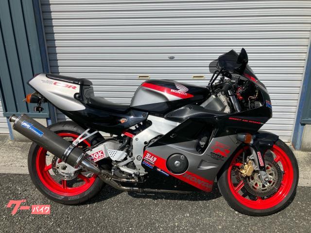 ＣＢＲ２５０ＲＲ　ＭＣ２２型　マフラー　レバー　スクリーン　フェンダーレス