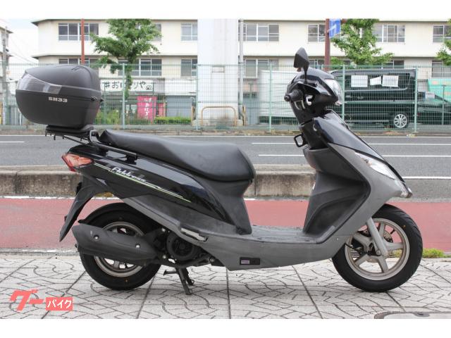 アドレス１２５　オイル　プラグ　バッテリー　Ｖベルト　タイヤ前後新品　リアボックス付き