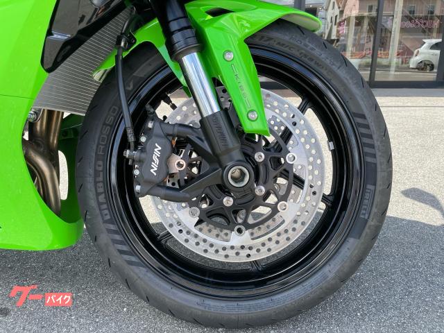RANK　走行1ヶ月200kmのみ！/ 235/40R19 96W ロクサーニ 19インチ ホイール 7.5J 5穴 100 114.3 4本 テンペスト