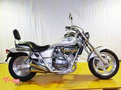 ホンダ　Ｖ−ＴＷＩＮ　ＭＡＧＮＡ　１９９４年モデル　キャブレター　水冷２気筒エンジン