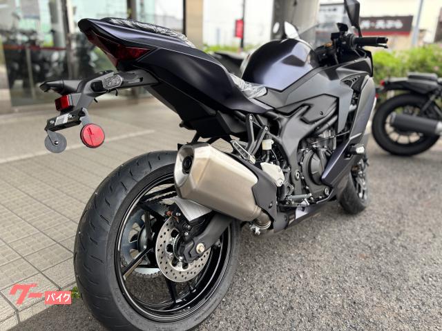 カワサキ Ninja ZX－25R SE マットグレー 2025年