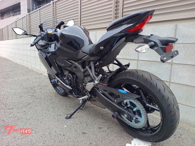カワサキ Ninja ZX－25R 2021年モデル ブラック 中古車