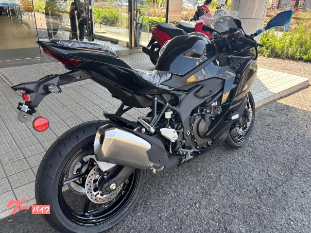 カワサキ Ninja ZX－25R SE 2027年モデル ブラック