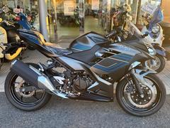 カワサキ　Ｎｉｎｊａ　４００　マットグレーｘブラック　２０２５年モデル　新車