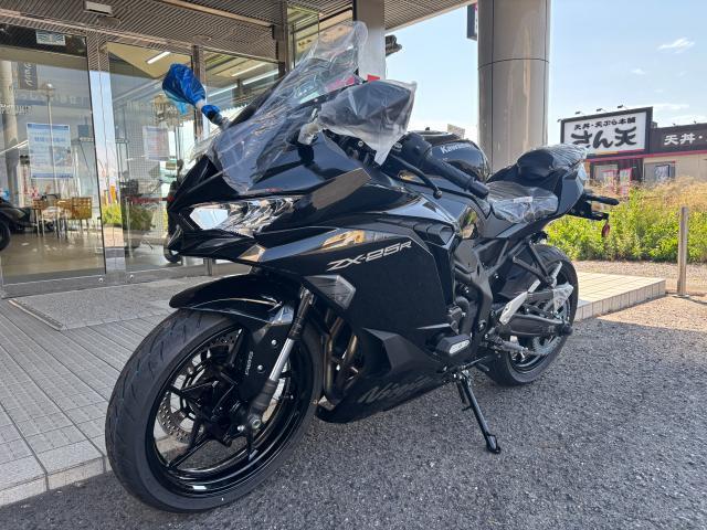 カワサキ Ninja ZX－25R SE 2027年モデル ブラック